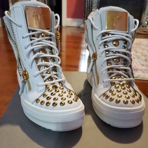 Giuseppe Zanotti Design Brand New in the box